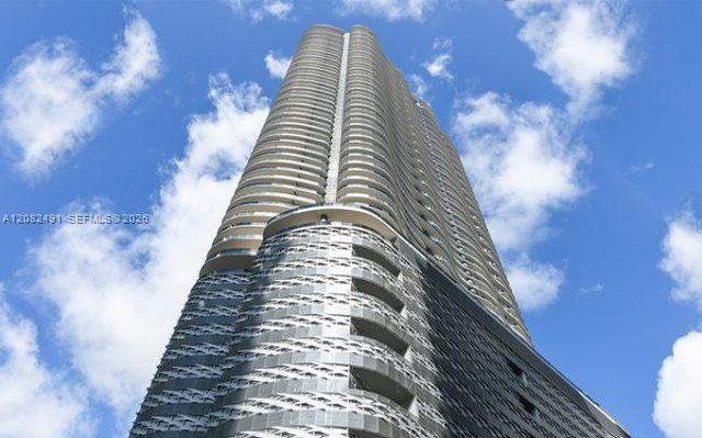 1000 Brickell Plz #2406, Miami, FL 33131