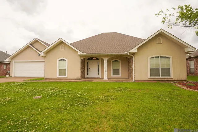 506 W  Way Dr, Alexandria, LA 71303