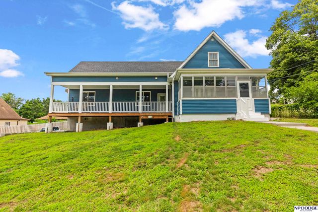 5622 S  46th St, Omaha, NE 68117