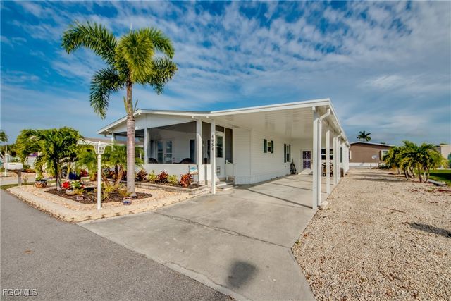4954 Needle Fish Ln, Saint James City, FL 33956