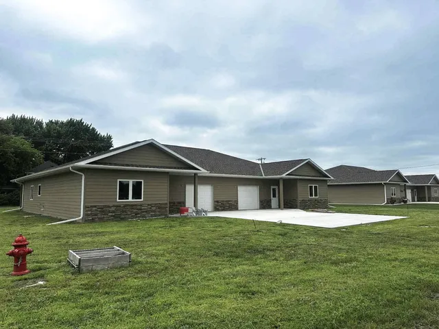 308 S  Walnut St, Arnold, NE 69120