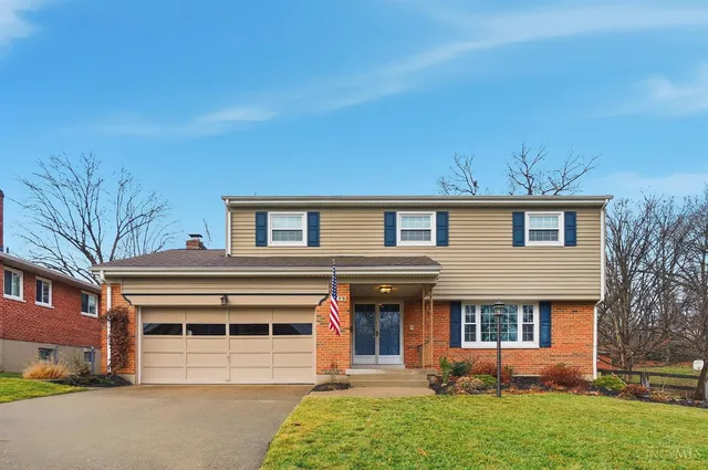 5979 Fawnridge Ct, Cincinnati, OH 45239
