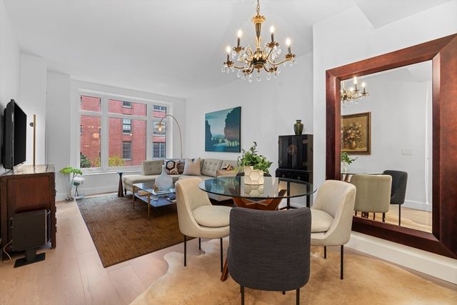 100 Lovejoy Wharf #5N, Boston, MA 02114
