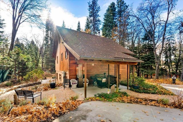 413 N  Adams Dr, Mount Shasta, CA 96067