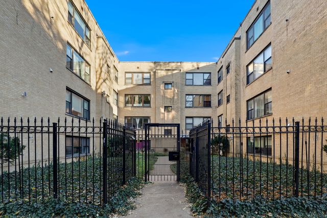7409 N  Seeley Ave #2B, Chicago, IL 60645