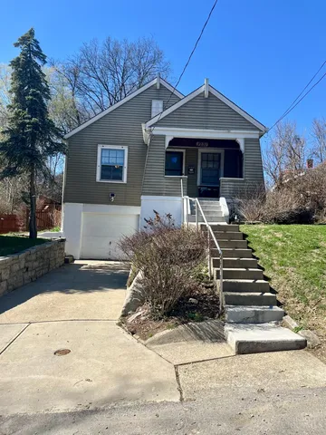 1231 Ridlen Ave, Cincinnati, OH 45205