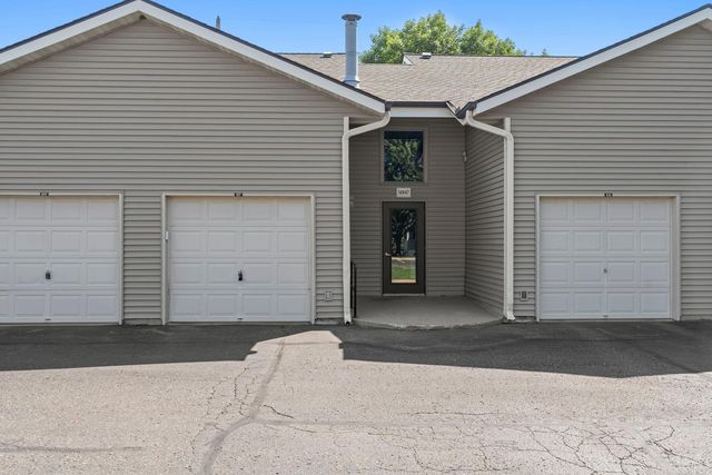 14847 Endicott Way #107, Apple Valley, MN 55124