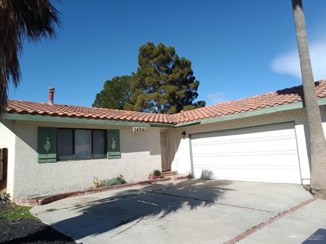 14341 Somerset Dr, Mojave, CA 93501