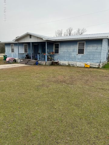 6126 Dora Ave, Moss Point, MS 39563