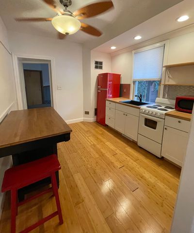 207 Main St #1R, Phoenixville, PA 19460