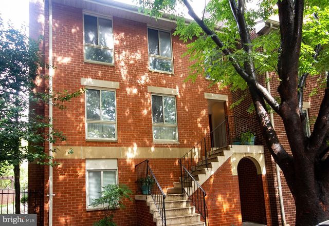 10 W  Lee St #B-R72, Baltimore, MD 21201