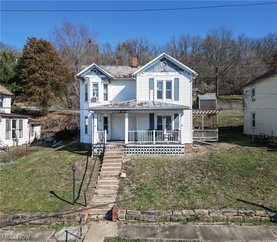 320 5th St, Lowell, OH 45744