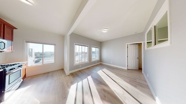 2805 E  16th St #209B, Oakland, CA 94601