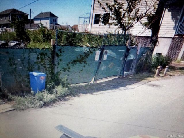 Queens Block 14240 Lot 94 Rau Ct & Pedestrian Way, Howard Beach, NY 11414