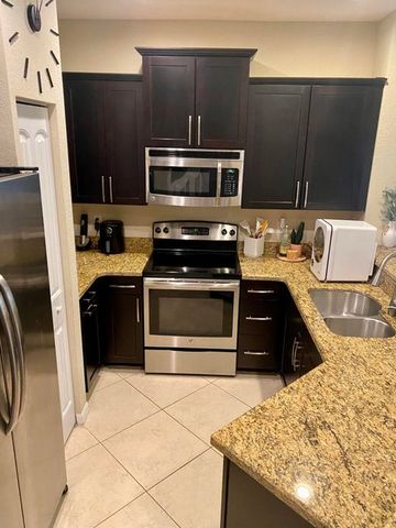 2622 Webb Ave, Delray Beach, FL 33444