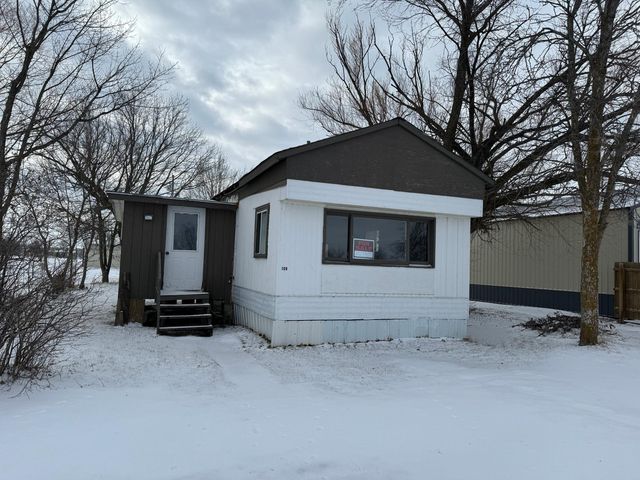 108 Lincoln Ave E, Strathcona, MN 56759