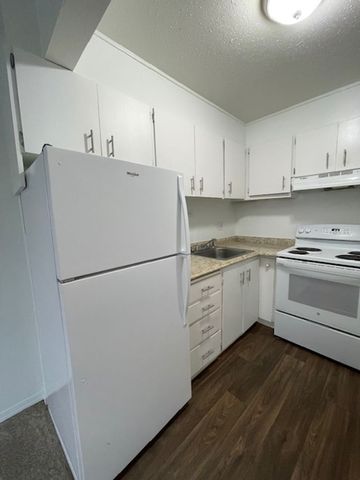 1219 SW 126th St #3, Seattle, WA 98146