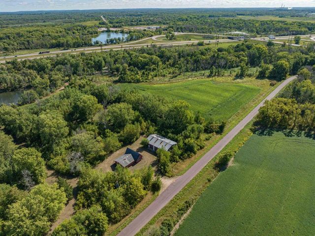 525 +/- Acres Tritz Road, Portage, WI 53901