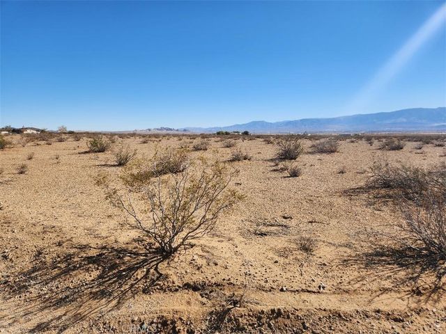 Huff Rd, Lucerne Valley, CA 92356