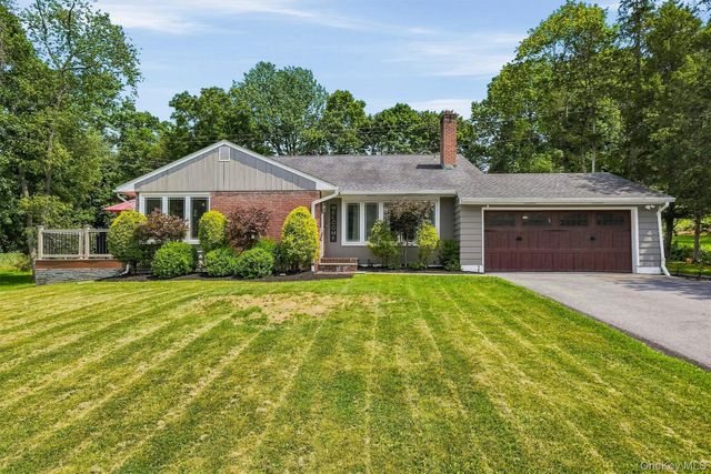 47 Scenic Drive, Poughkeepsie, NY 12603