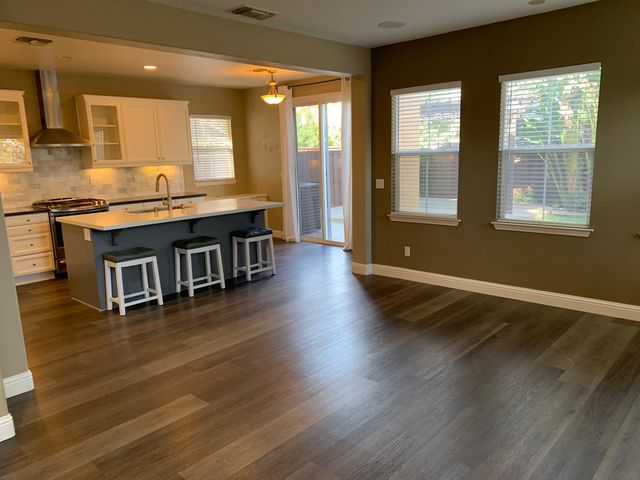 248 S  Pacifico St, Mountain House, CA 95391