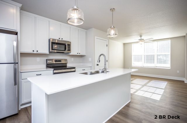 1747 S  Telluride St, West Des Moines, IA 50265