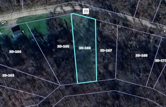 Hillview Dr, Huntington, WV 25702