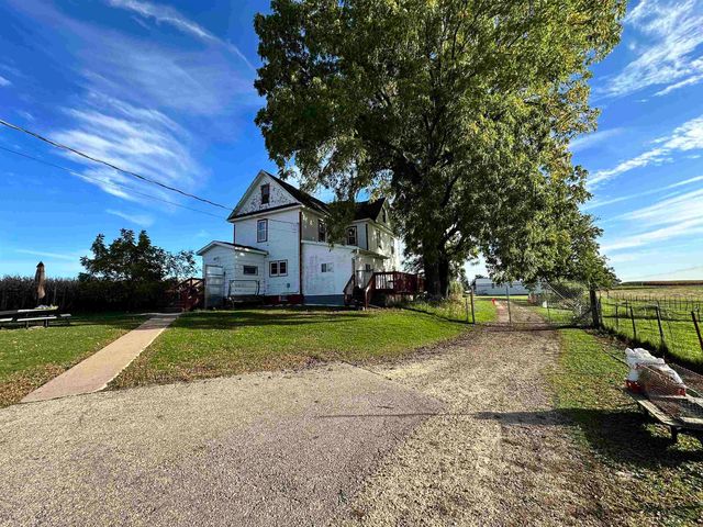 W2404 County Rd N, Coon Valley, WI 54623