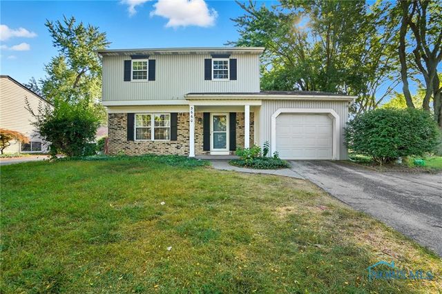 5660 Centerview Dr, Sylvania, OH 43560