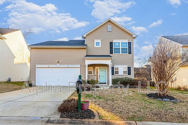 322 Highgate Cir, Greer, SC 29650