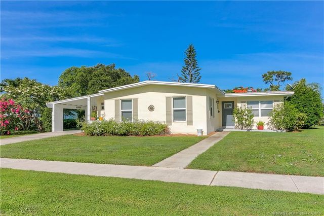 2951 SE Morningside Blvd, Port Saint Lucie, FL 34952