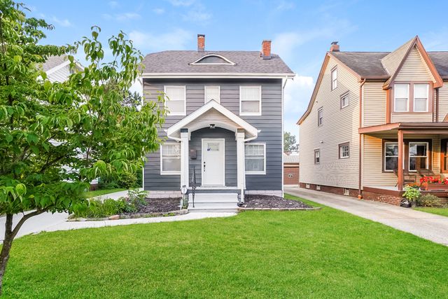 10516 S  Highland Ave, Garfield Heights, OH 44125