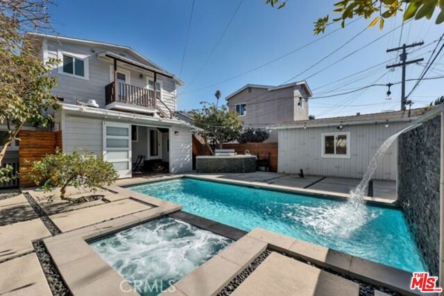 119 S  Hobart Blvd, Los Angeles, CA 90004