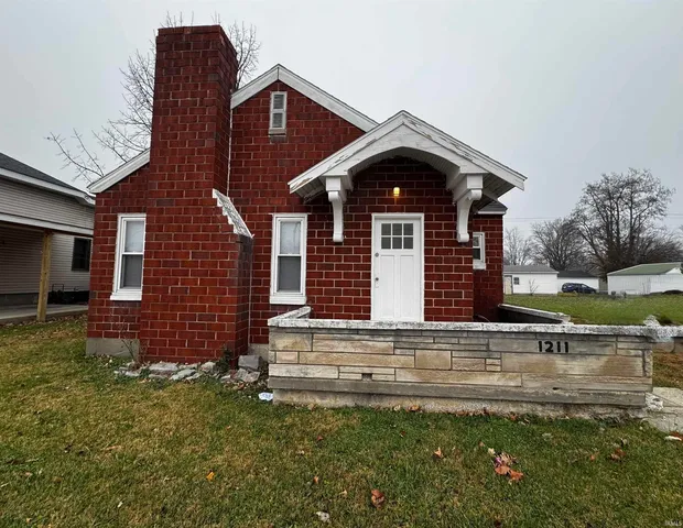 1211 & 1209 W  Main St, Mitchell, IN 47446