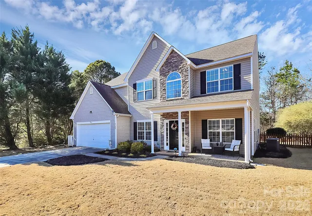 2145 Majestic Poplar Dr, Waxhaw, NC 28173