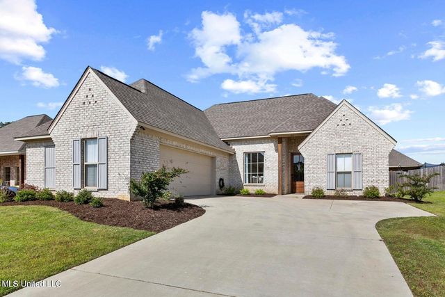 313 E  Buttonwood Ln, Canton, MS 39046