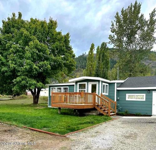 309 1/2 W  Yellowstone Ave, Osburn, ID 83849