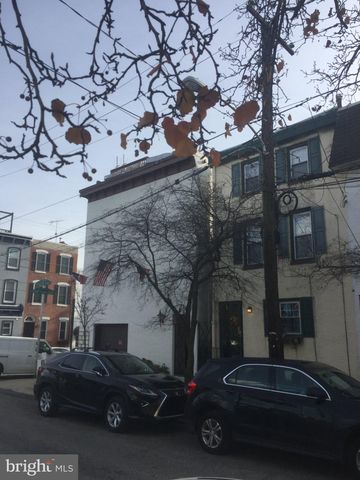 2404 Aspen St, Philadelphia, PA 19130