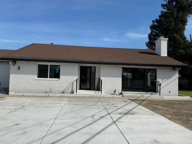 233 S  Parallel Ave, Ripon, CA 95366