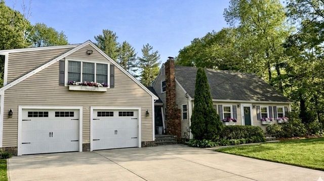 104 Short St, South Easton, MA 02375