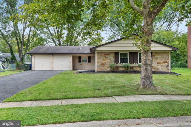 38 Northgate Ln, Willingboro, NJ 08046