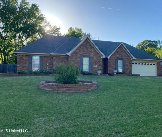 6467 Evergreen Dr, Southaven, MS 38671