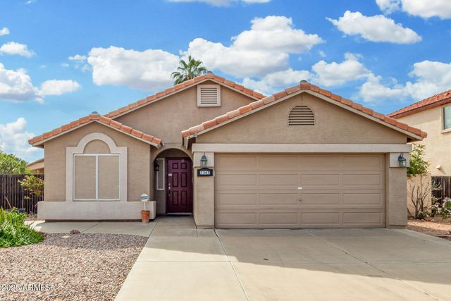 7367 W PEPPERTREE Lane, Glendale, AZ 85303