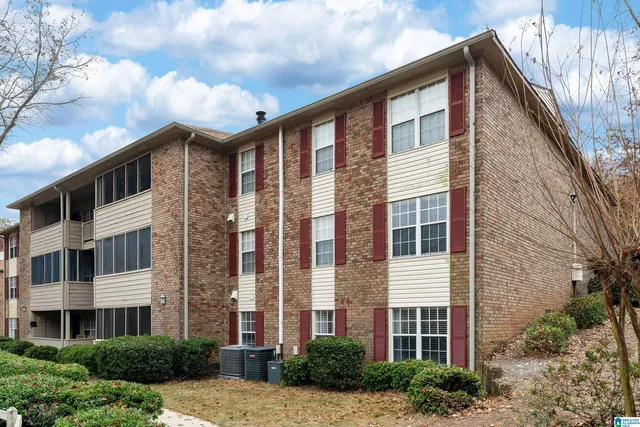 1002 Patton Creek Ln #1002, Birmingham, AL 35226