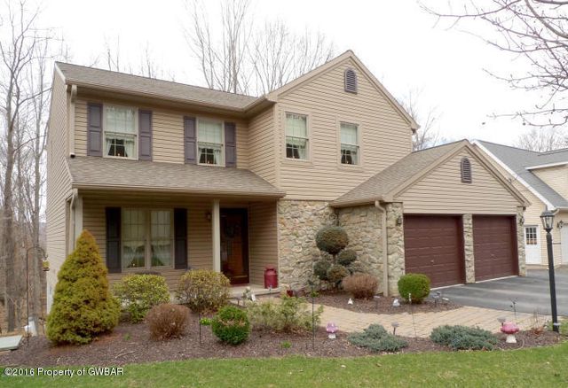 320 Shingle Mill Dr, Drums, PA 18222