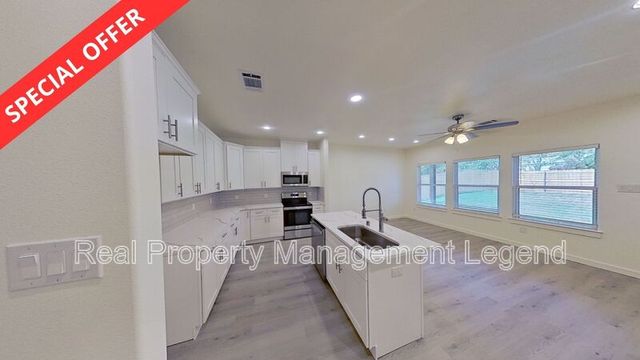 1009 Dubois St, Denison, TX 75020