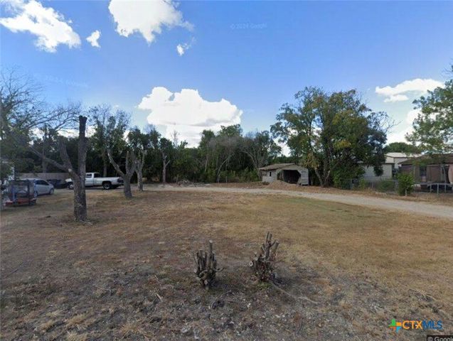259 Caddell Ln, New Braunfels, TX 78130
