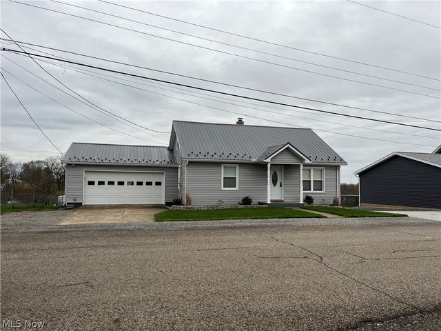 156 Mary St, Steubenville, OH 43952