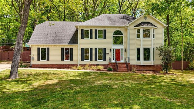 2324 Woodlair Way, Signal Mountain, TN 37377