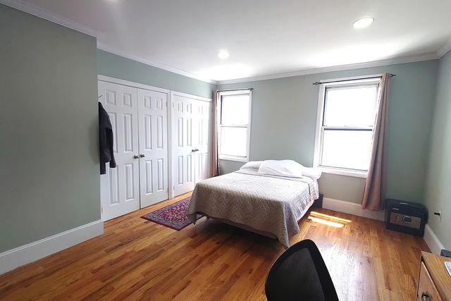 21-03 25th Rd #2, Astoria, NY 11102